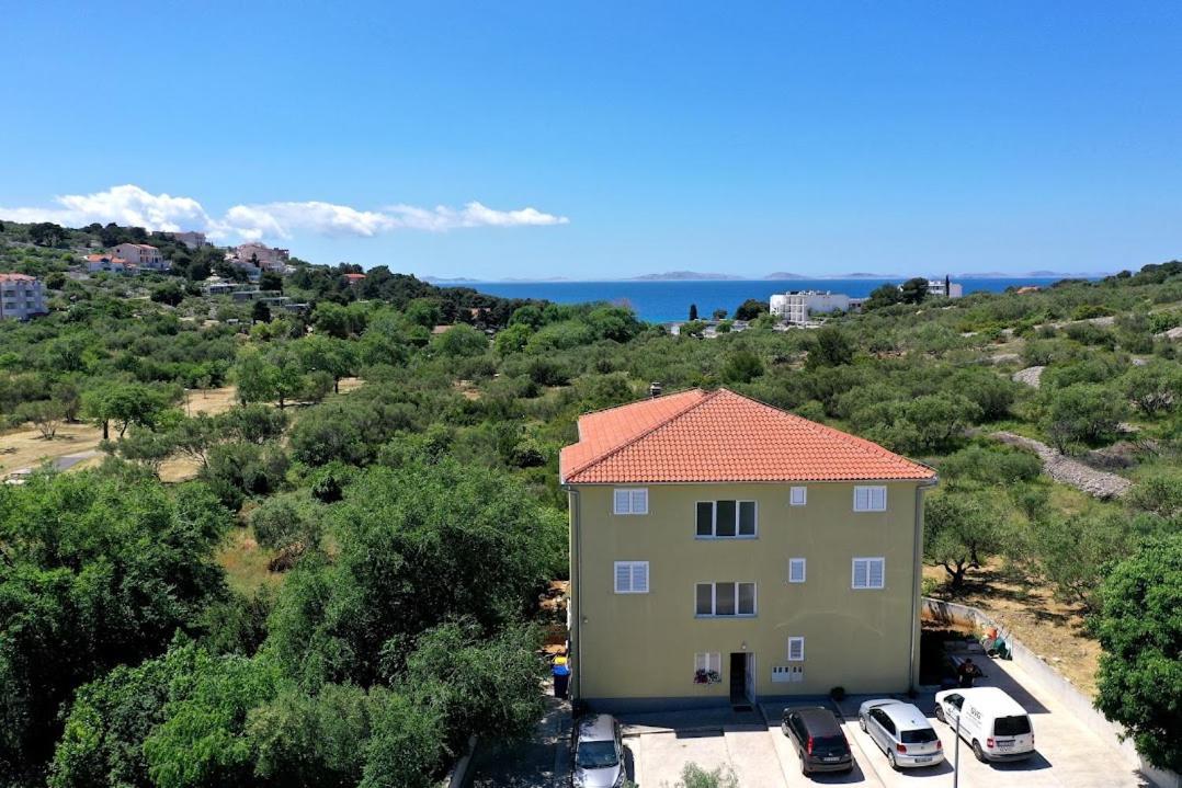 Apartments Kate Муртер Екстериор снимка